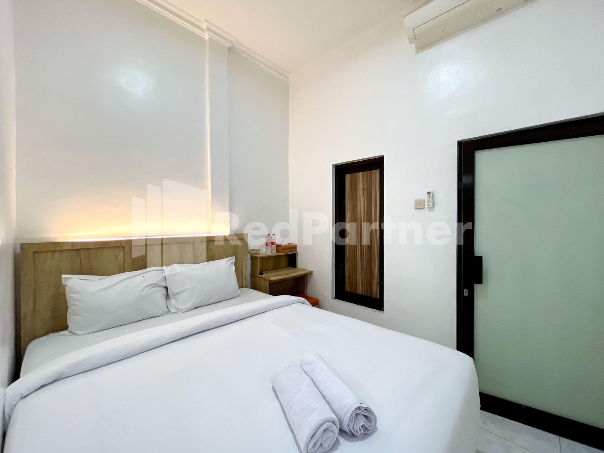 D Palma Near Lokananta Manahan Mitra Reddoorz Surakarta  Exterior photo